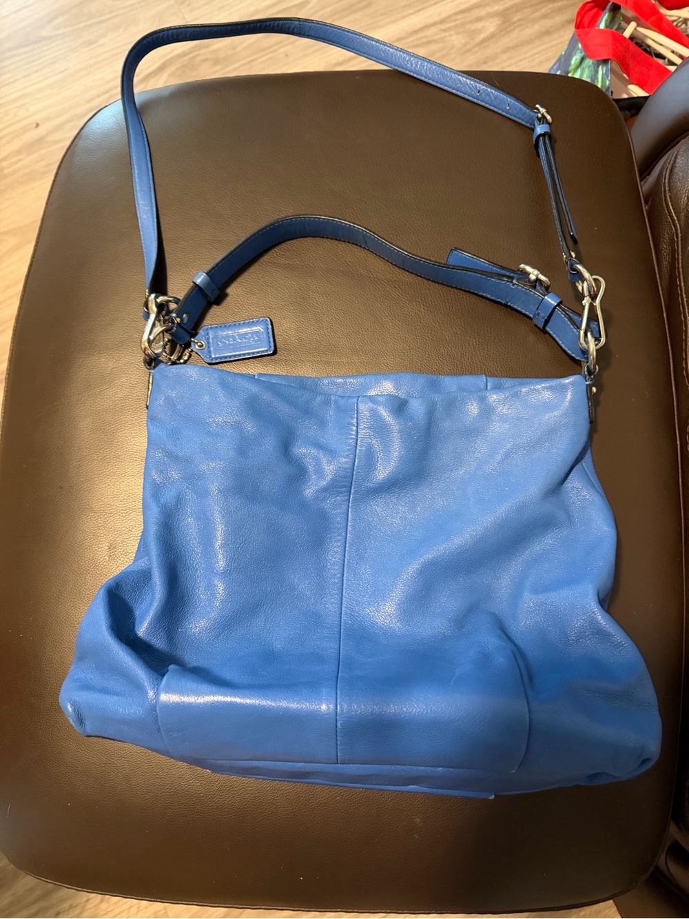 vintage Coach Blue Pebbled Leather Shoulder Bag
Selling for mother in law - Picture 3 of 7